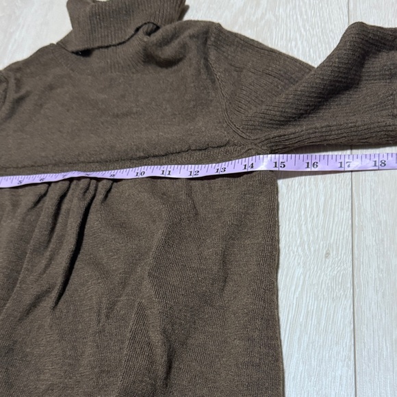 3/$10 Vintage U'db Merino Wool Brown Knit Turtleneck Sweater - Picture 4 of 7